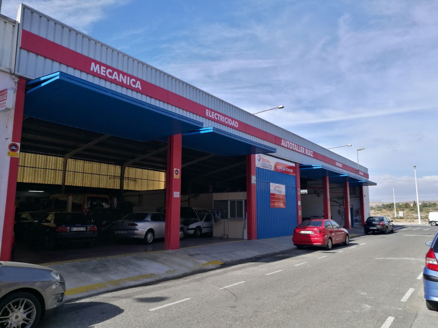 Autotaller Ruíz S.L — Fotos 8